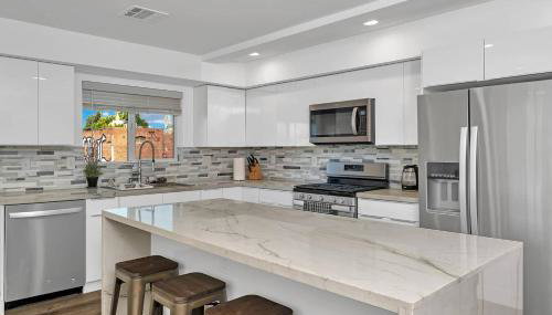 Wonderful 3 Bedroom Home Perfect for Getaway - Foto 3, stove, minibar