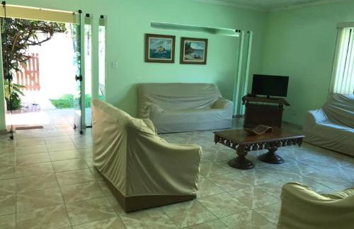 Casa a 50 metros da Praia da Riviera no Jardim São Lourenço - Casa com Wi-Fi - Foto 22