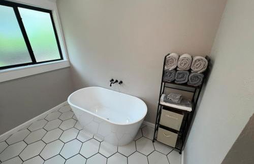 Tampa Heights Prohibition Era Bungalow - Foto 74