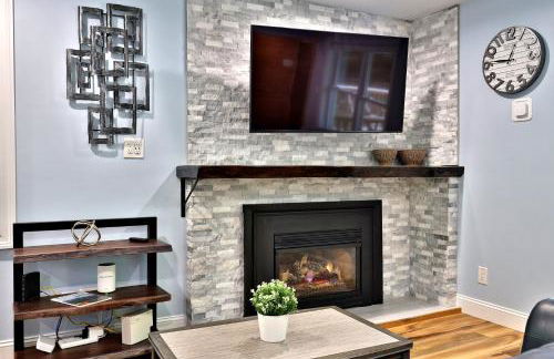 Fun In Fun Out Ski Home - Upper Unit, Renovated 3BR-2BA, Hot Tub, Close to Resort - Foto 7