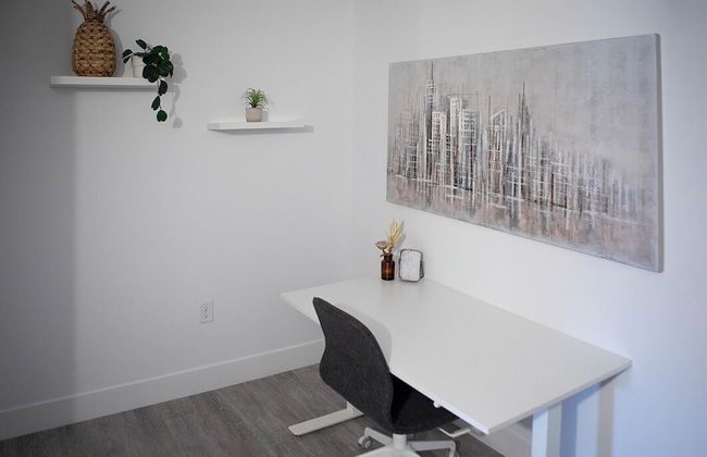 Cameo Hotel and Suites - Photo 31