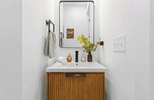 Hot Tub Poker Pool Table & Rooftop City MLS View - Foto 45