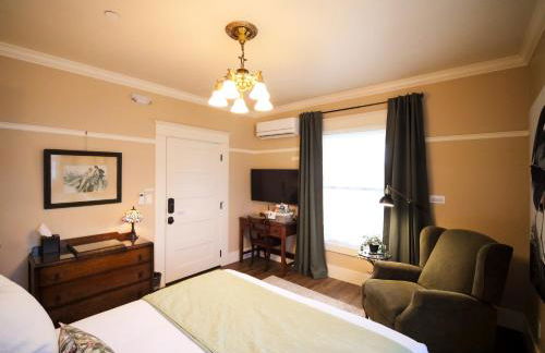 RedTail Inn - 3 Suites Sleeps up to 12 - Foto 76