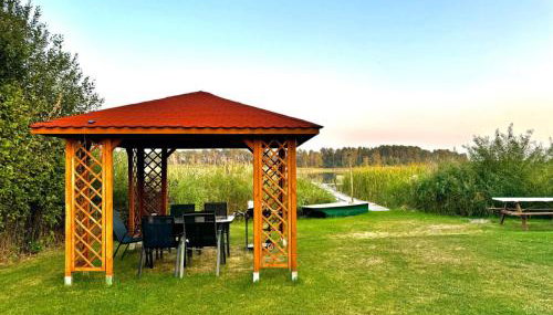 Domek nad jeziorem z własnym pomostem - Foto 3