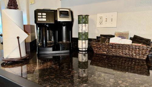 Lakefront Condo A-1 with Large Balcony - Foto 4