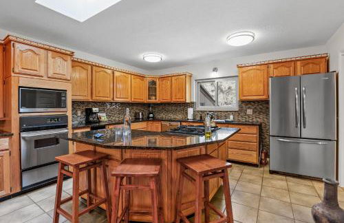 Captivating Continental Country Club Retreat with 4 BDR and Spacious deck! - Photo 5