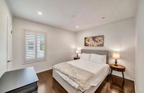 Charming 3BR with Ping-Pong and Spa! - Foto 34