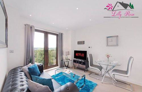 LillyRose Serviced Apartments - St Albans City Centre, Parking - Photo 16