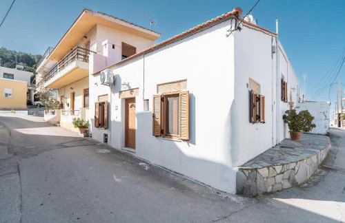 Alicia's Traditional Home In Paradisi - Foto 2