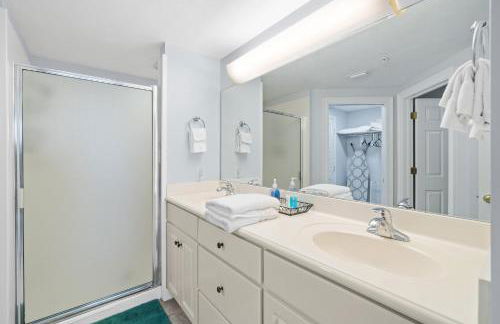 Quiet East End Gulf-Front Condo w/ Heated Pool & Balcony - Foto 13