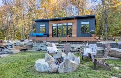 Tiny House on a Waterfall at Private Tiny Lake - Foto 11