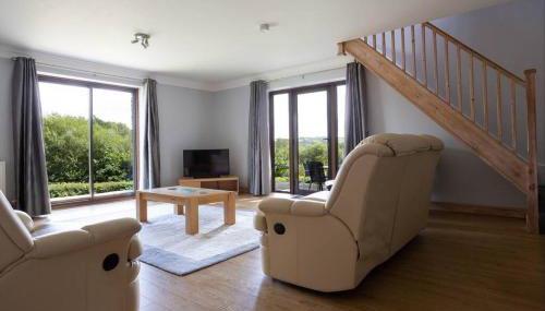 Spacious bungalow with estuary views near Llansteffan - Foto 2