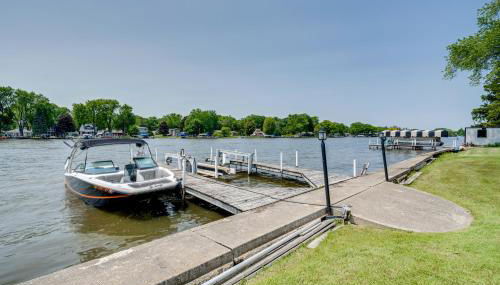 Riverfront Retreat with Dock and Kayaks in McHenry - Foto 2