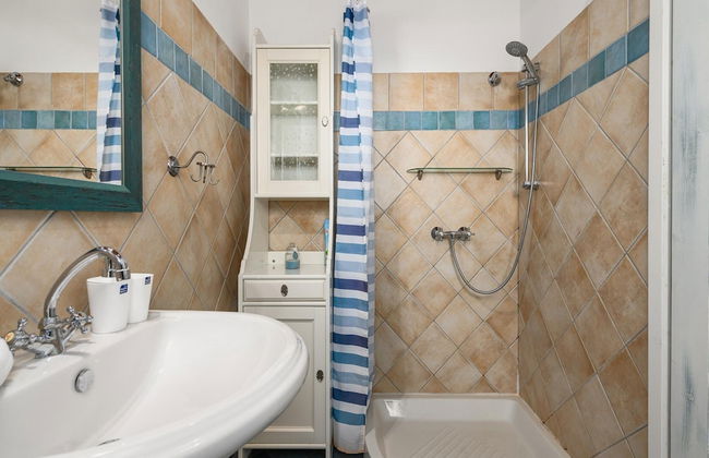 Villa in Sveti Lovrec Near Ski Resort - Foto 12