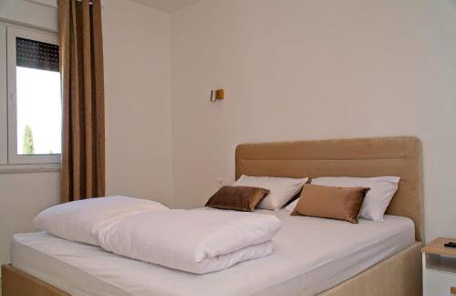 Apartment Ivano with pool & jacuzzi - Photo 17