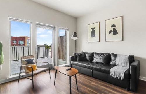 Sleek 1BR Alexandria Gem - Fits up to 4 - Foto 1