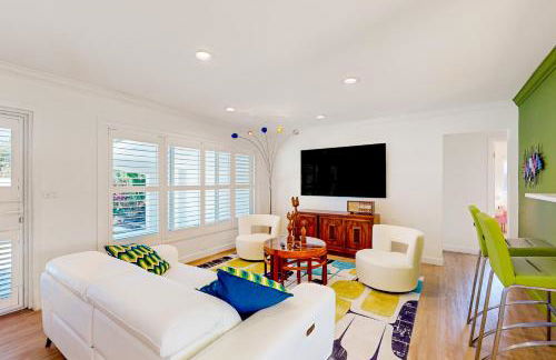 Holiday House - Photo 2