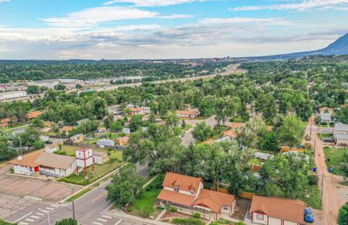 Charming Victorian Haven Near Garden of the Gods - Foto 37