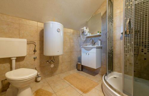 Log Cabin Valley - Private Villa with Pool - Photo 19