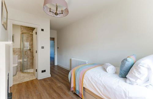 Spacious 4-Bed Apartment Opposite Windsor Castle - Foto 16