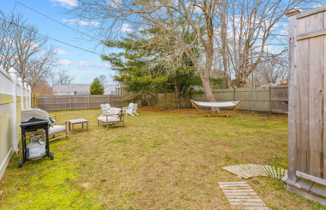 King St. Cottage - Photo 23