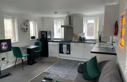 1 Bed @ Factory Quater - Chard St - Foto 14