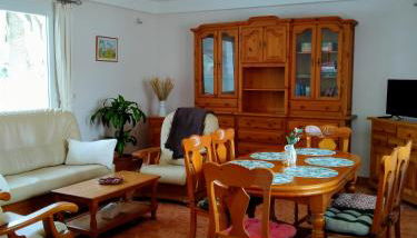 Martha's Holiday Home - Foto 3