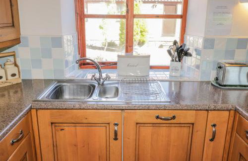 Danby Cottage - Photo 19