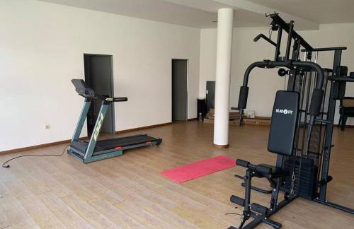 Ático con terraza, piscina y gimnasio - Foto 19