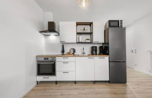 Exklusives Studio - Zentral Innenstadtlage - Kostenloser Parkplatz - Aufzug - Modern für bis zu 4 Personen - Smart Home - Foto 6