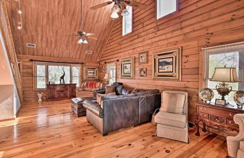 40-Acre Farm with Animals and Fishing in Sebring! - Foto 8