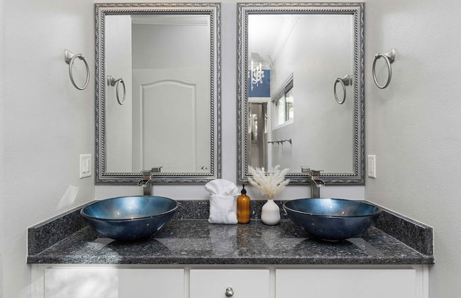 Pelican Retreat by Avantstay 5 Mins TO Beach Pet Friendly w/ Pool & Bbq! - Foto 24