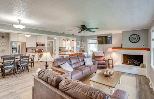 Bring Your Boat! Little Traverse Lake Getaway - Foto 10