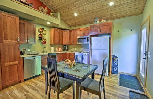 Picturesque Port Angeles Cabin with Fire Pit! - Foto 8