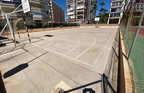 Primera línea de playa, vistas al mar - Photo 17