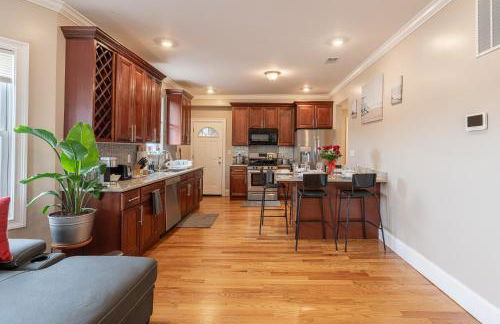 90 - 4BR Dorchester - Sleek Apt near Marina Bay - Photo 5