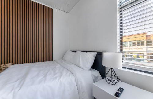 Walking distance to Caltech convention Center Pasadena Landmark room - Photo 14