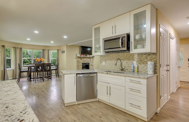 Holiday Home Near Lake and Pool - Foto 17