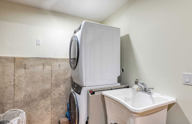 Rustic Arch Cape Getaway w/ Vibrant Interior Walk to the Beach Cape Wonder - Foto 33