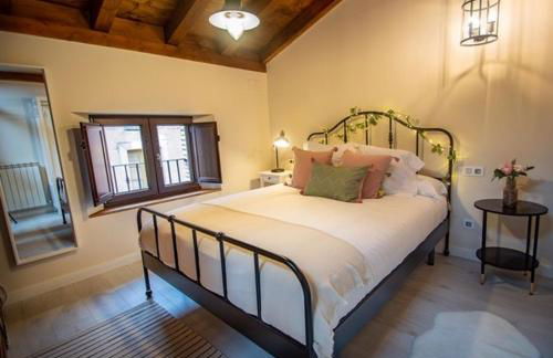 Apartamentos UXAMA LUXURY EPONA - junto a la Plaza Mayor con ascensor - Foto 13