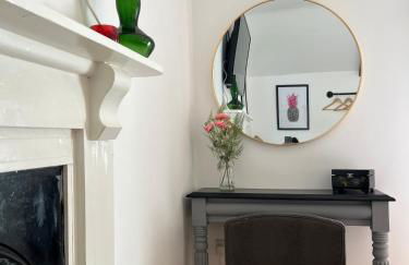 Spacious 4 Bedroom Farmhouse - Photo 44