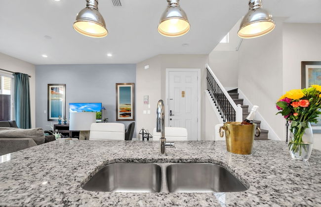 5 BR 6 BA Villa 5min Disneyworld Hot Tub BBQ - Foto 54