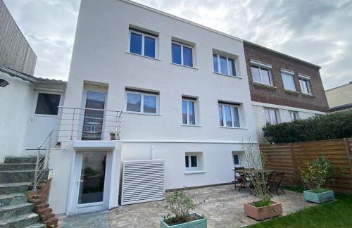 Family Home in Lille, Garden and Parking - 6/8p - Foto 34