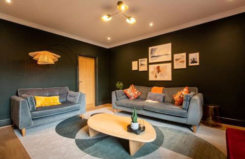 Stunning Apartment in the Centre of East Grinstead - Photo 8