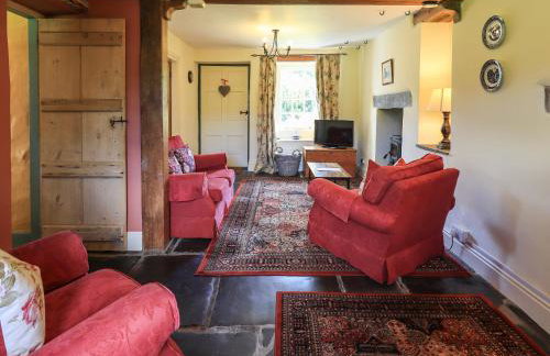 Ellis Howe - Photo 5