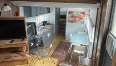 Updated houseboat on the river! - Foto 5