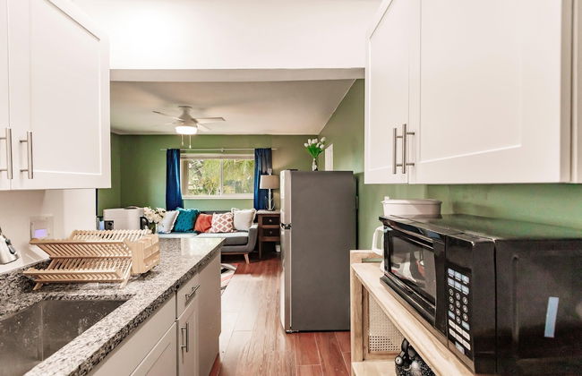 Uhost AI Quaint 1BR w Patio Kitchenette - Photo 6