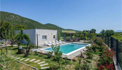 Awesome Home In Zagvozd - Photo 1