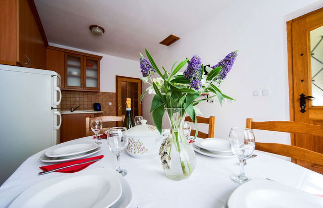 Deluxe Two-bedroom Apartment With a Jacuzzi Large Terrace With Garden - Foto 16