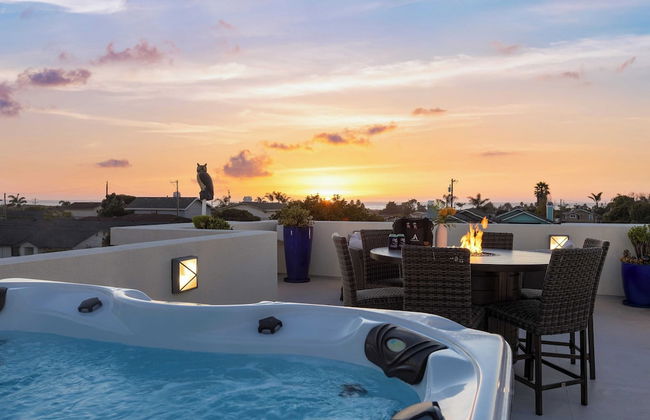 Sunset Serenity by Avantstay Rooftop w/ Hot Tub & Fire Pit, 3 Blocks to Beach! - Foto 39